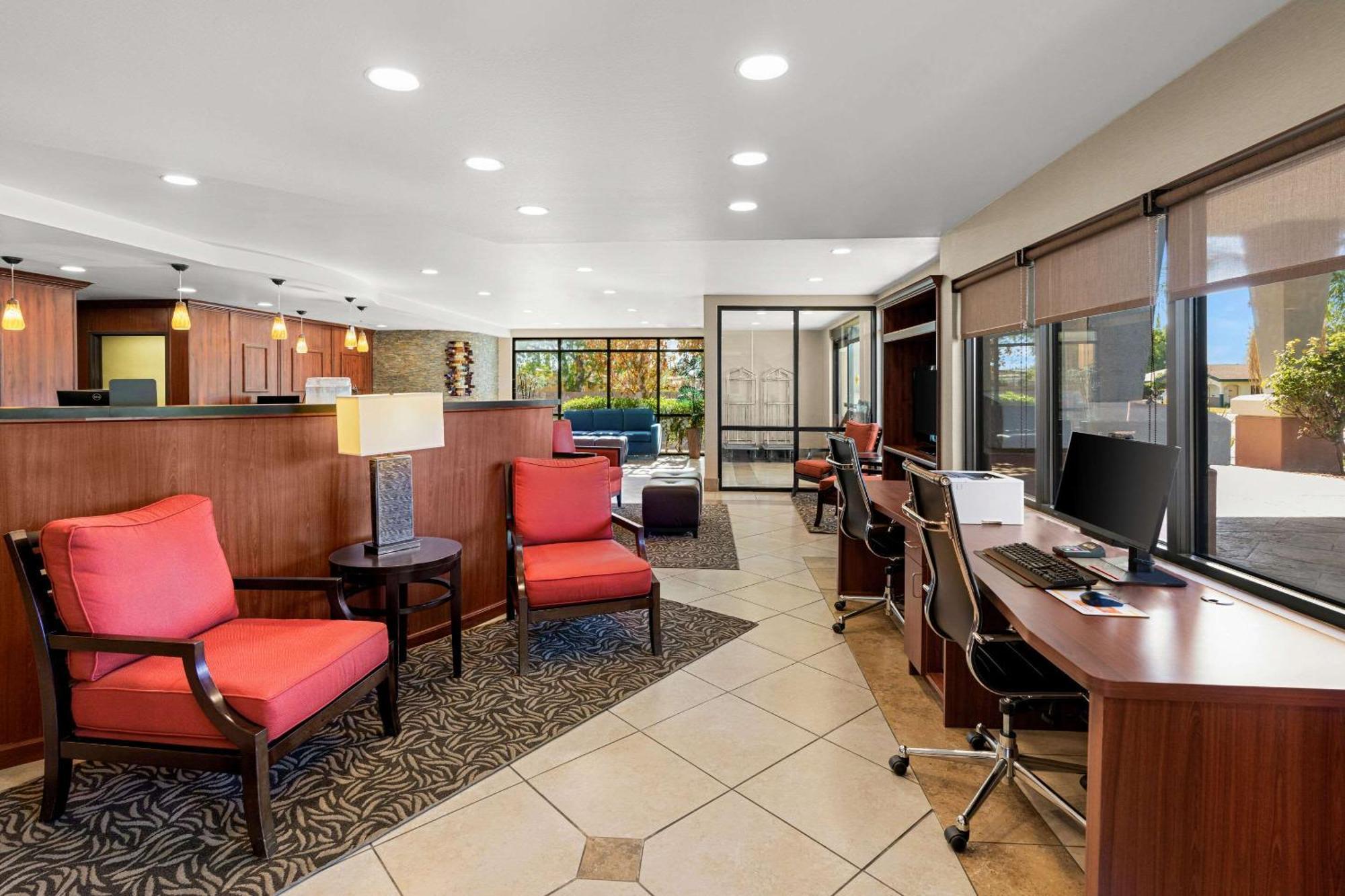 Comfort Suites Vacaville-Napa Valley Area Dış mekan fotoğraf