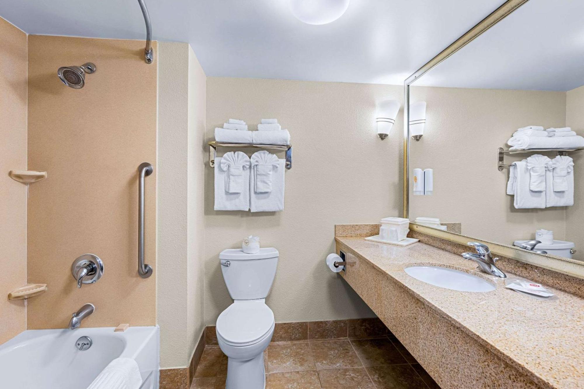 Comfort Suites Vacaville-Napa Valley Area Dış mekan fotoğraf