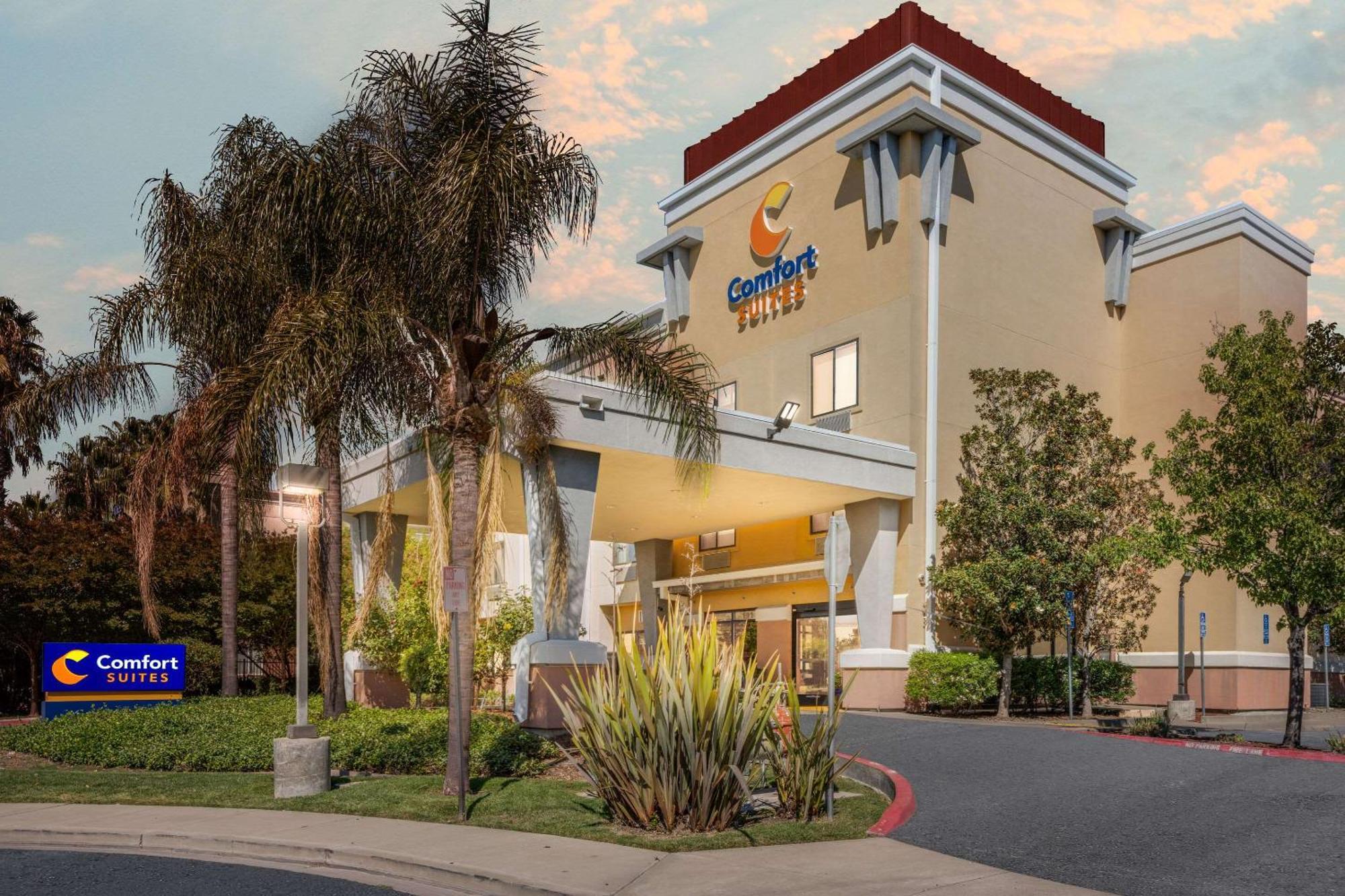 Comfort Suites Vacaville-Napa Valley Area Dış mekan fotoğraf